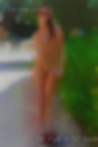 I'm Rya, a 5'2 hook 115 lb petite horny and pretty.