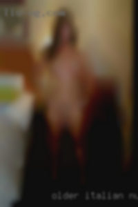 Older Italian nude guy swingers 5'9 med build.